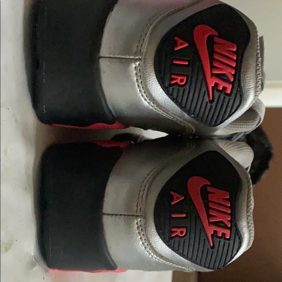 Nike Air Max - Picture 1 of 3